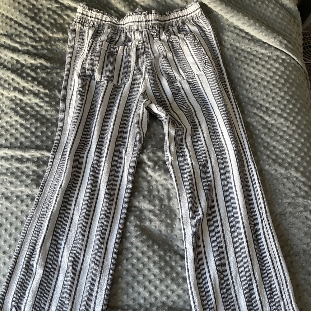 High-Wasted Linen Pants